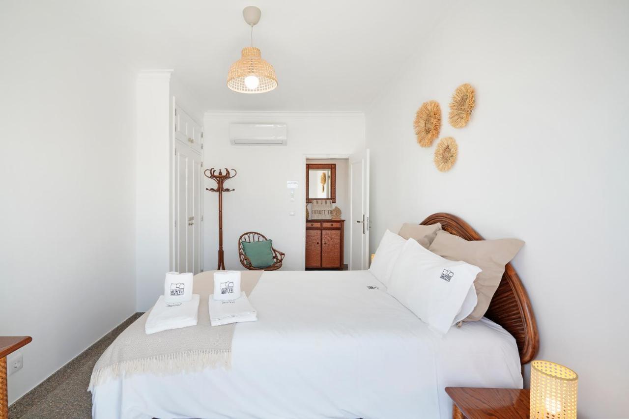Costa Beach Apartment By The Portuguese Butler Кошта-да-Капаріка Екстер'єр фото