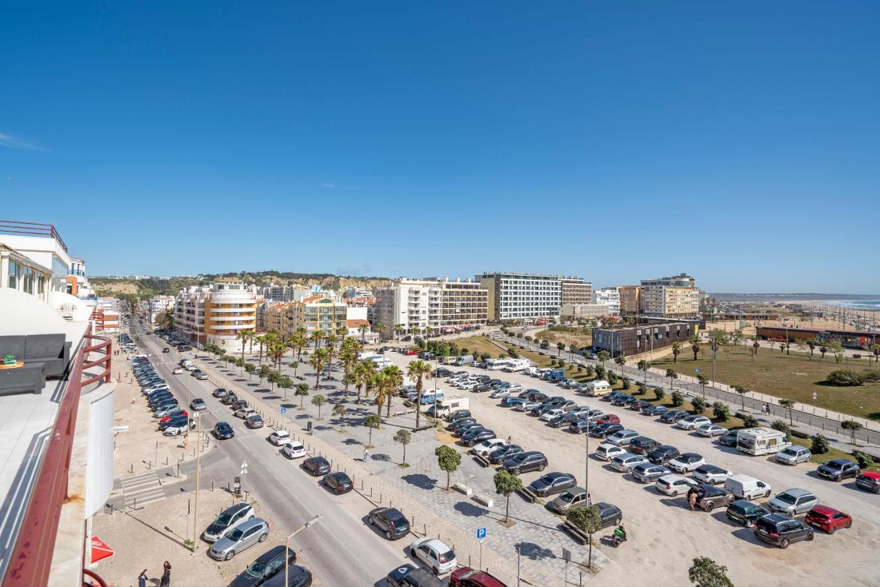 Costa Beach Apartment By The Portuguese Butler Кошта-да-Капаріка Екстер'єр фото